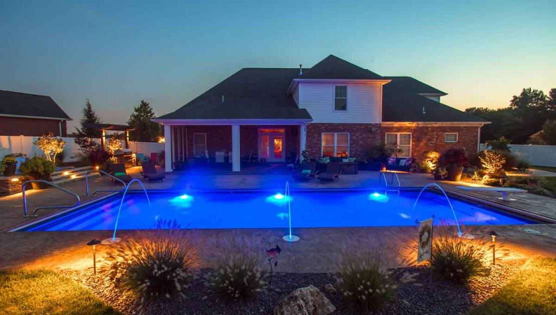 Kingston - Latham Fiberglass Pool